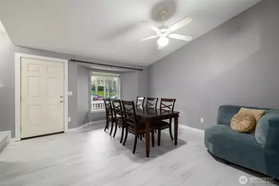 250 Dallas Street, Mount Vernon, WA 98274 - Photo 17