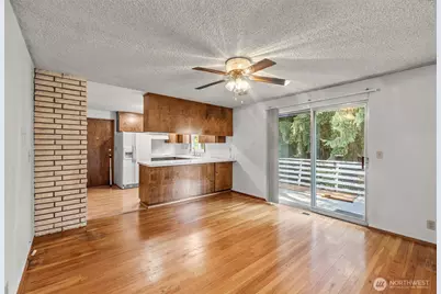 1027 S 112th Street, Seattle, WA 98168 - Photo 5