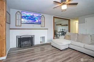 17016 6 Ave Ct E, Spanaway, WA 98387 - Photo 11