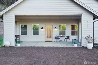 1016 Lincoln Lane, Kelso, WA 98626 - Photo 3