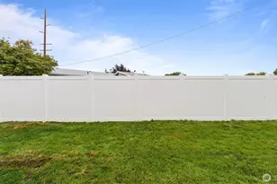 3541 W 6th Pl, Kennewick, WA 99336 - Photo 29