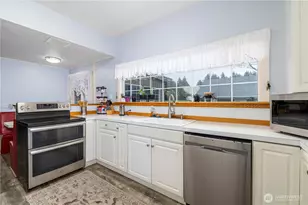 301 Sunset Dr, Hoquiam, WA 98550 - Photo 3