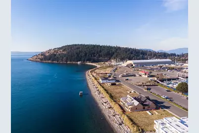 2215 Skyline Way, Anacortes, WA 88221 - Photo 5