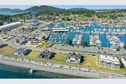 2215 Skyline Way, Anacortes, WA 88221 - Photo 1