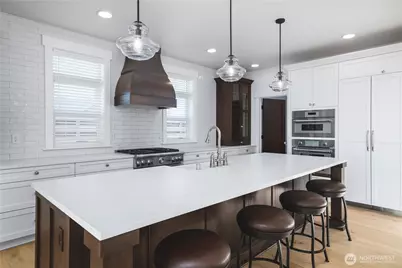 2215 Skyline Way, Anacortes, WA 88221 - Photo 11