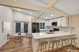 8801 NE 140th Pl, Kirkland, WA 98034 - Photo 7