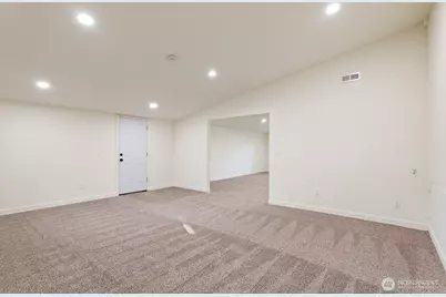 8801 NE 140th Place, Kirkland, WA 98034 - Photo 27