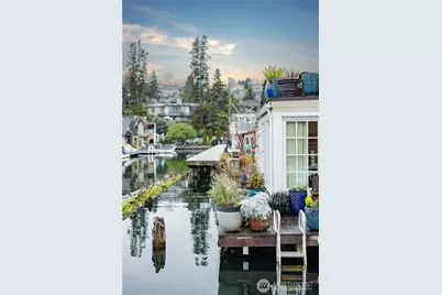 1213 E Shelby Street #15, Seattle, WA 98102 - Photo 39