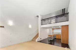 530 Broadway E, Seattle, WA 98102 - Photo 7