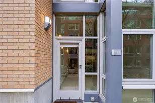 530 Broadway E, Seattle, WA 98102 - Photo 3