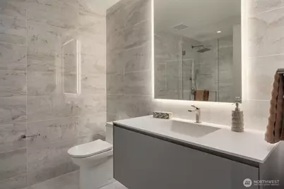 889 Avenue Square NE #1410, Bellevue, WA 98004 - Photo 11