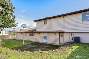 5706 S Upland Rd, Seattle, WA 98118 - Photo 35