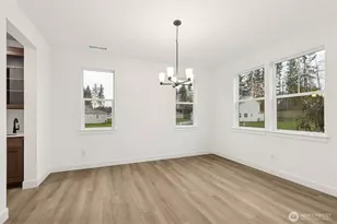 10505 134th Dr NE, Lake Stevens, WA 98258 - Photo 3