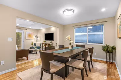 16828 NE 18th Street, Bellevue, WA 98008 - Photo 15