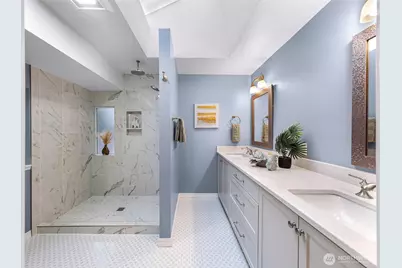 16828 NE 18th Street, Bellevue, WA 98008 - Photo 19