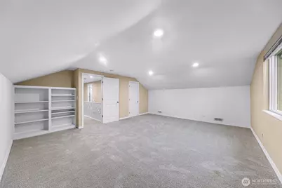 16828 NE 18th Street, Bellevue, WA 98008 - Photo 31