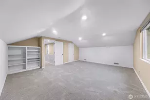 16828 NE 18th St, Bellevue, WA 98008 - Photo 31