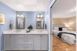 16828 NE 18th St, Bellevue, WA 98008 - Photo 21