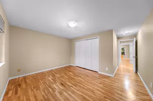 16828 NE 18th St, Bellevue, WA 98008 - Photo 23