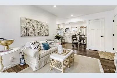 535 20th Avenue E #A204, Seattle, WA 98112 - Photo 5