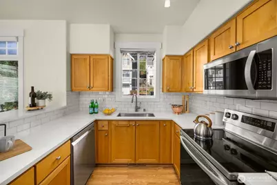 23120 SE Black Nugget Road #C1, Issaquah, WA 98029 - Photo 9