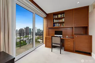 1300 University St, Seattle, WA 98101 - Photo 17
