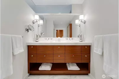 1300 University Street #11A, Seattle, WA 98101 - Photo 19