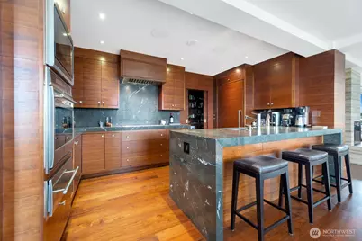 1300 University Street #11A, Seattle, WA 98101 - Photo 1