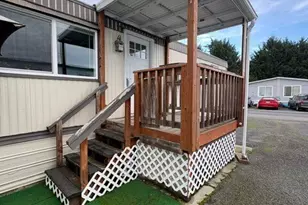 7031 NE 175th St, Kenmore, WA 98028 - Photo 3