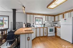 7031 NE 175th St, Kenmore, WA 98028 - Photo 9