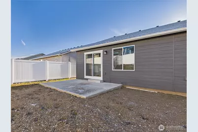 2417 3rd Street SE, East Wenatchee, WA 98802 - Photo 13