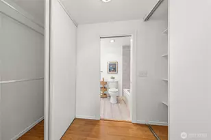 10001 NE 12th St, Bellevue, WA 98004 - Photo 17