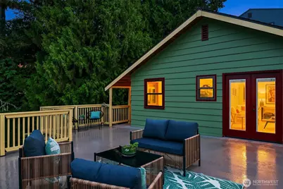 9320 26th Avenue NW, Seattle, WA 98117 - Photo 23