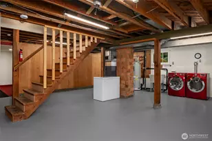 9320 26th Ave NW, Seattle, WA 98117 - Photo 15