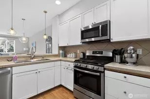 10901 124th Ave NE, Kirkland, WA 98033 - Photo 15