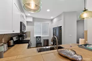 10901 124th Ave NE, Kirkland, WA 98033 - Photo 17