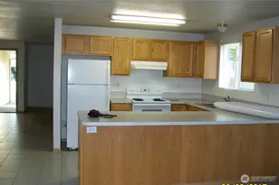 4921 50th Ave SE, Lacey, WA 98503 - Photo 5