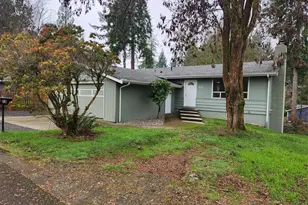 20 SE Holly Pl, Shelton, WA 98584 - Photo 3