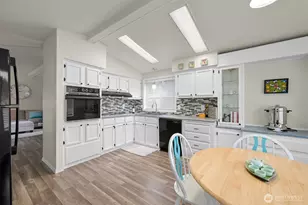 4672 Birch Bay Lynden Rd, Blaine, WA 98230 - Photo 9