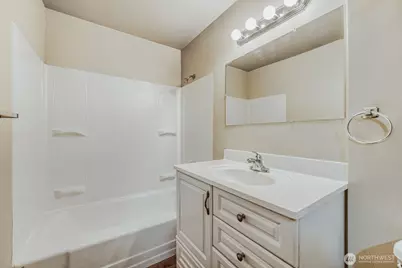 1131 Lenore Drive, Tacoma, WA 98406 - Photo 17