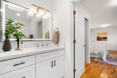 959 Hoquiam Avenue NE, Renton, WA 98059 - Photo 13