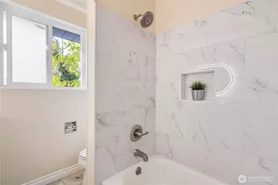 959 Hoquiam Avenue NE, Renton, WA 98059 - Photo 17