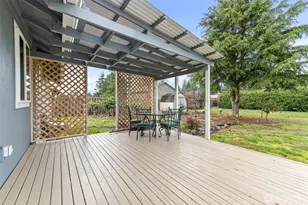 304 Olympia St E, Rainier, WA 98576 - Photo 17