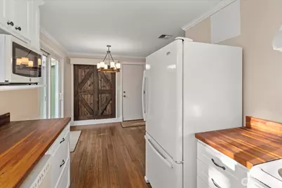 4218 152nd Street SW, Lynnwood, WA 98087 - Photo 11