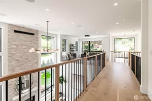 8458 NE 9th St, Medina, WA 98039 - Photo 17