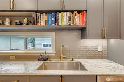 3649 Francis Avenue N #A, Seattle, WA 98103 - Photo 5