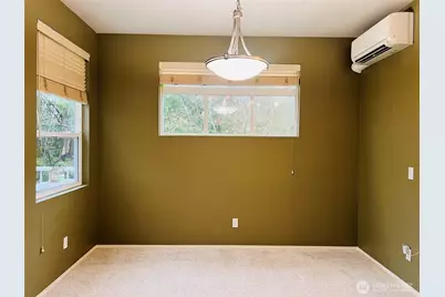 748 241st Lane SE, Sammamish, WA 98074 - Photo 5