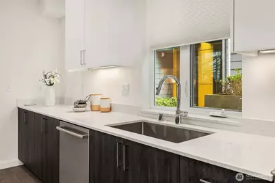 8573 Mary Avenue NW, Seattle, WA 98117 - Photo 11