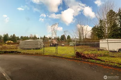 1327 S Puget Drive #F-27, Renton, WA 98055 - Photo 17