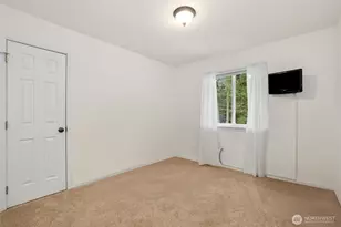 12722 247th St E, Graham, WA 98338 - Photo 17